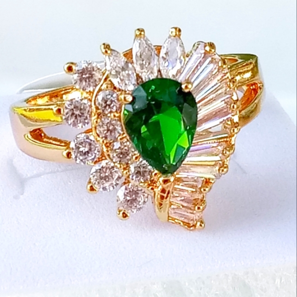 Emerald CZ GP Silver Ring 9